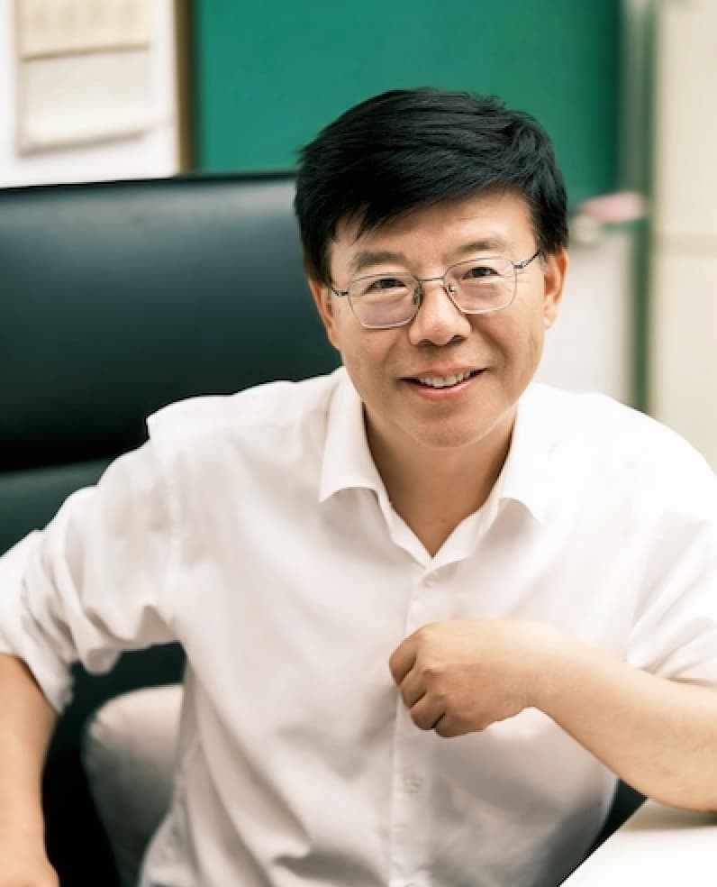 Portrait of 邬荣岭